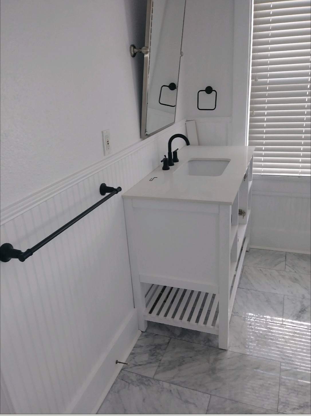 Custom tile bathroom in Tampa, floor and walls fully tiled